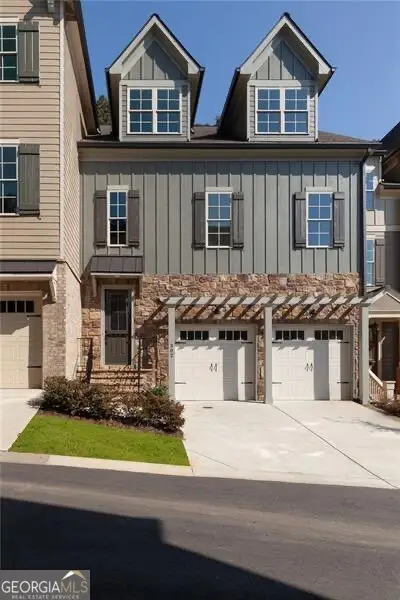 302 Trecastle Lane, Canton, GA 30114