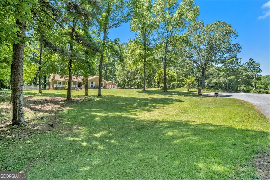 2260 Castle Lake Drive, Tyrone, GA 30290 - Image #3