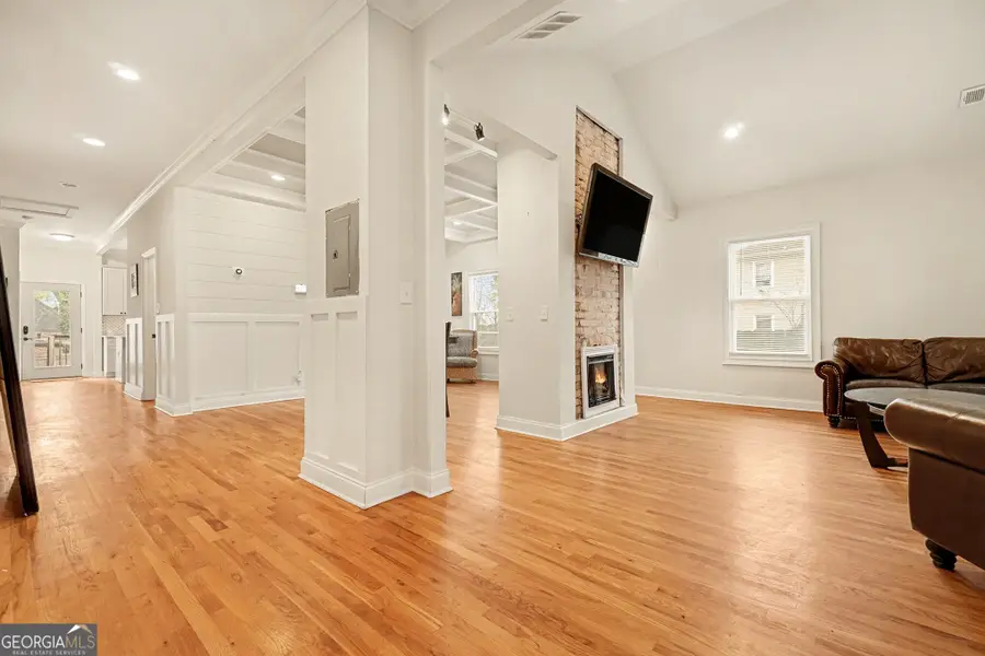 257 Hendrix Avenue Sw, Atlanta, GA 30315 - Image #2