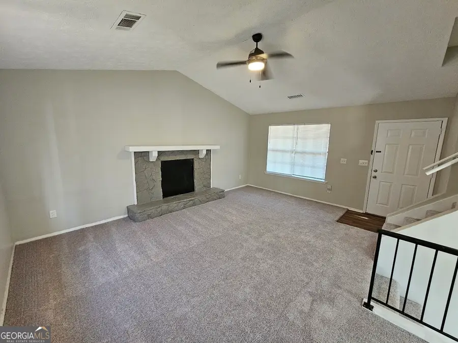 1037 Forest Path, Stone Mountain, GA 30088 - Image #3