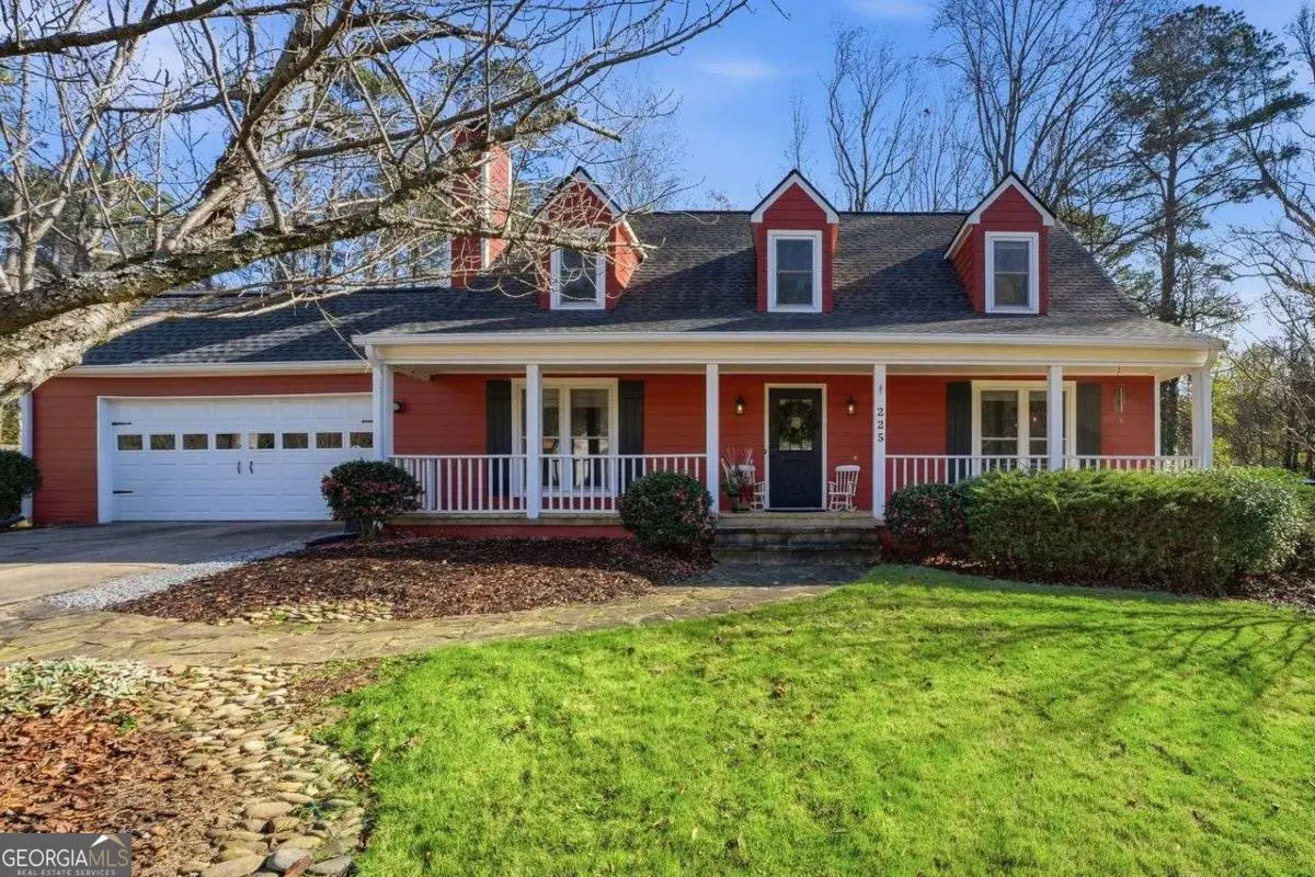 225 Barrington Drive E, Roswell, GA 30076 - Image #1