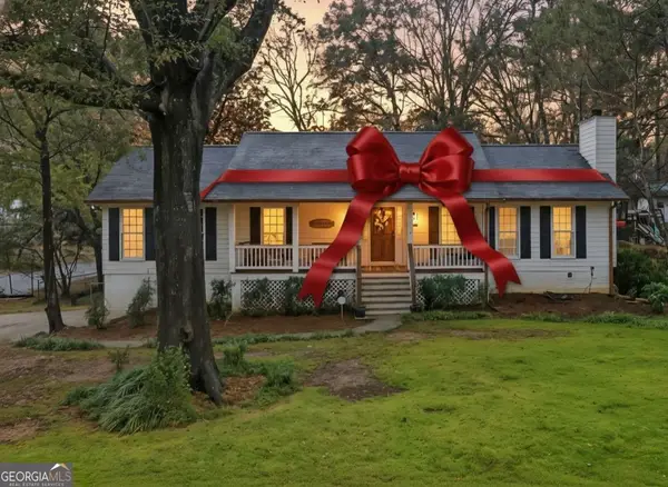 201 Lexington Drive, Woodstock, GA 30188