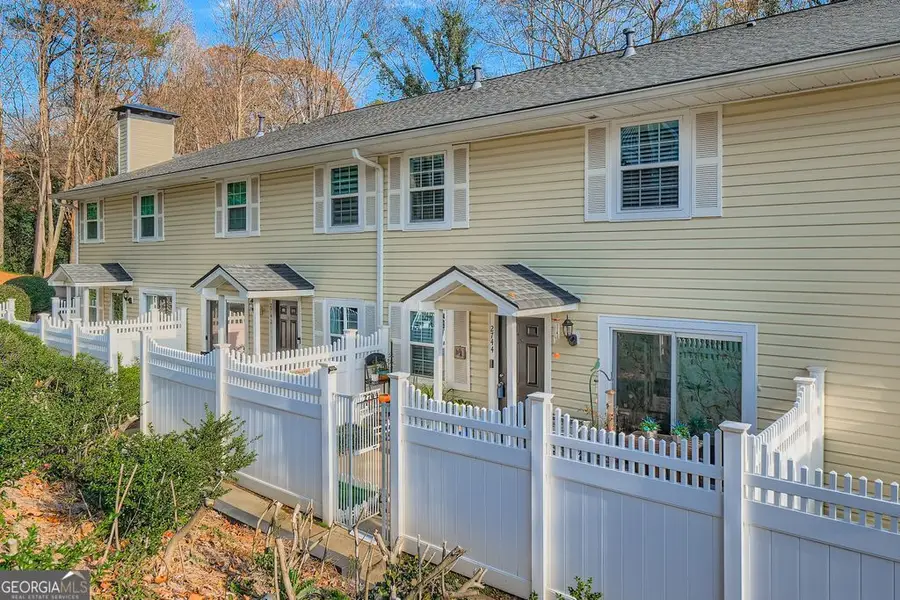 2744 St Augustine Trail Se, Marietta, GA 30067 - Image #2