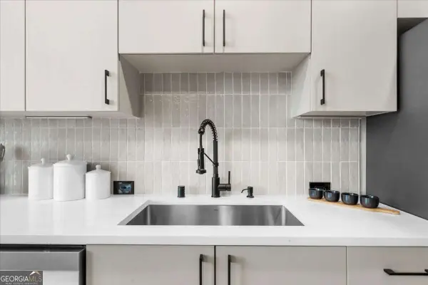 250 Pharr Road Ne #704, Atlanta, GA 30305