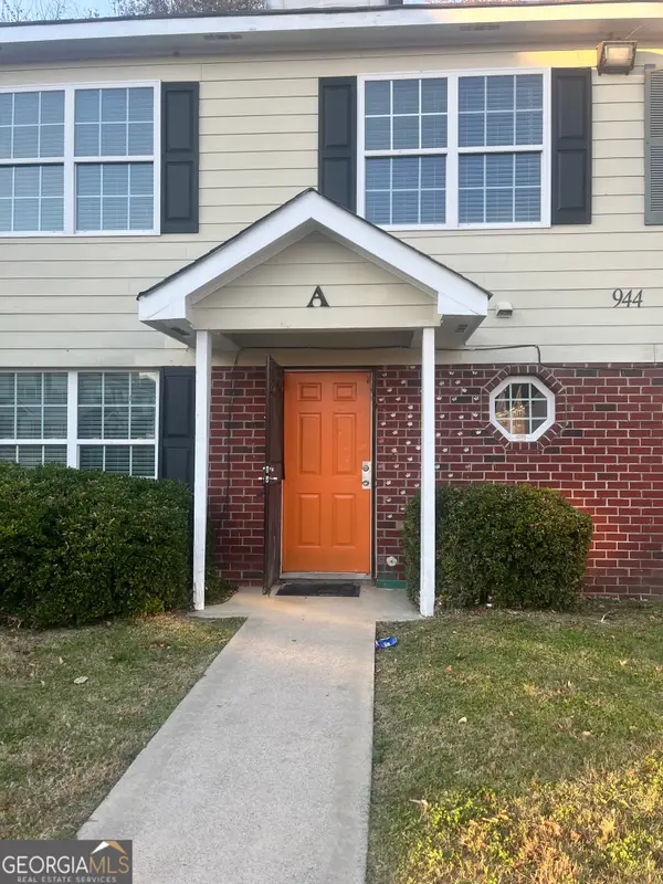 944 Old Mill Point, Monroe, GA 30655