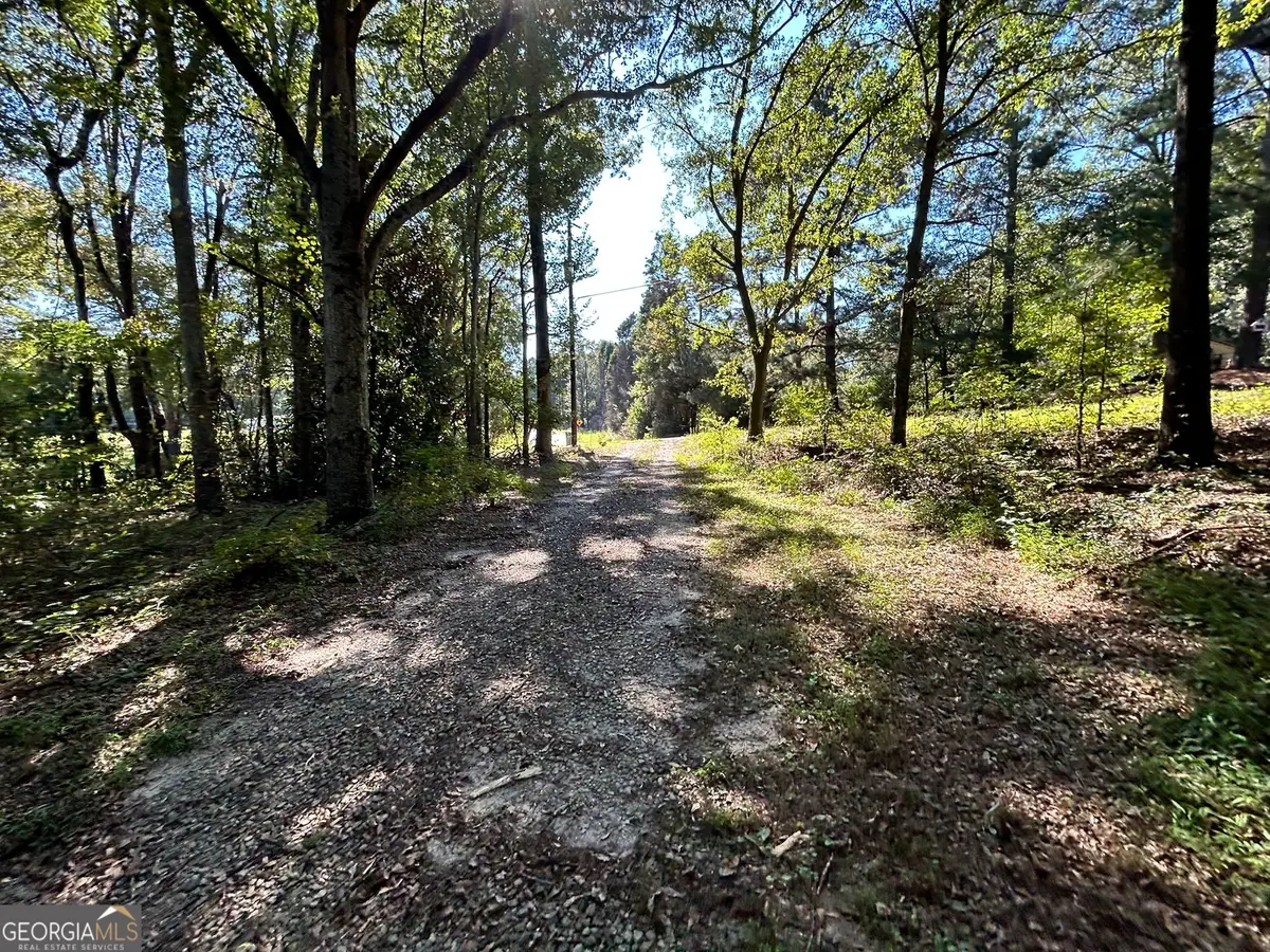 31 Creekwood Road, Winder, GA 30680 - Image #1