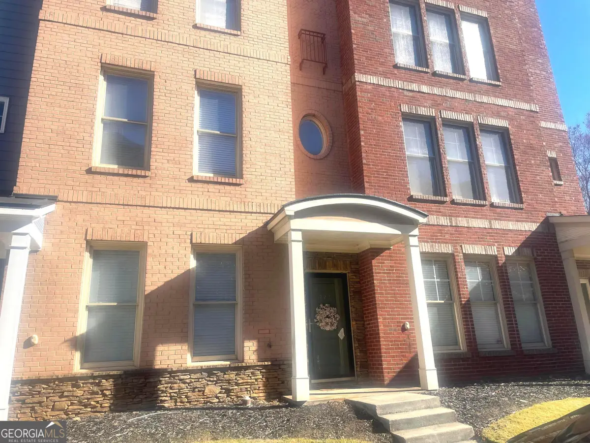 737 Liberty Commons Drive Nw, Atlanta, GA 30314 - Image #1