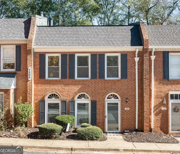 7307 Saint Charles Square, Roswell, GA 30075