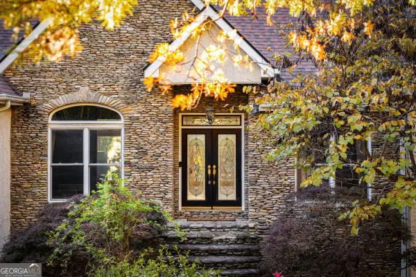 801 Oaklands Drive, Talking Rock, GA 30175