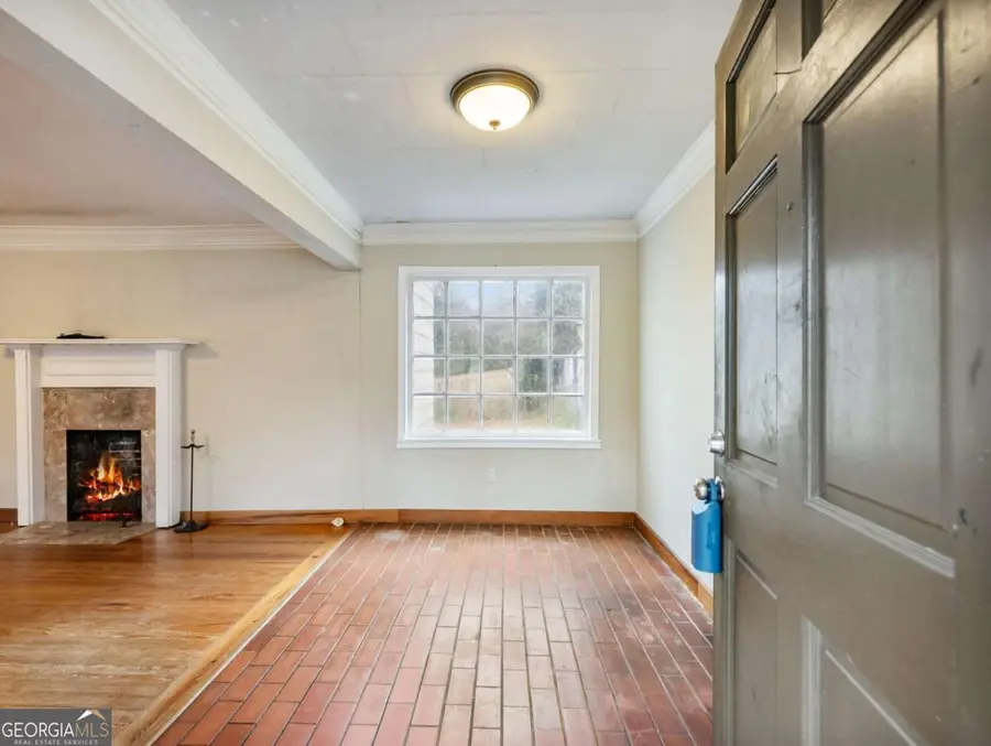 1093 Enota Avenue Ne, Gainesville, GA 30501 - Image #2