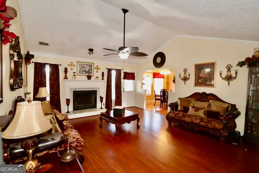 9502 Whaleys Lake Trace, Jonesboro, GA 30238 - Image #2