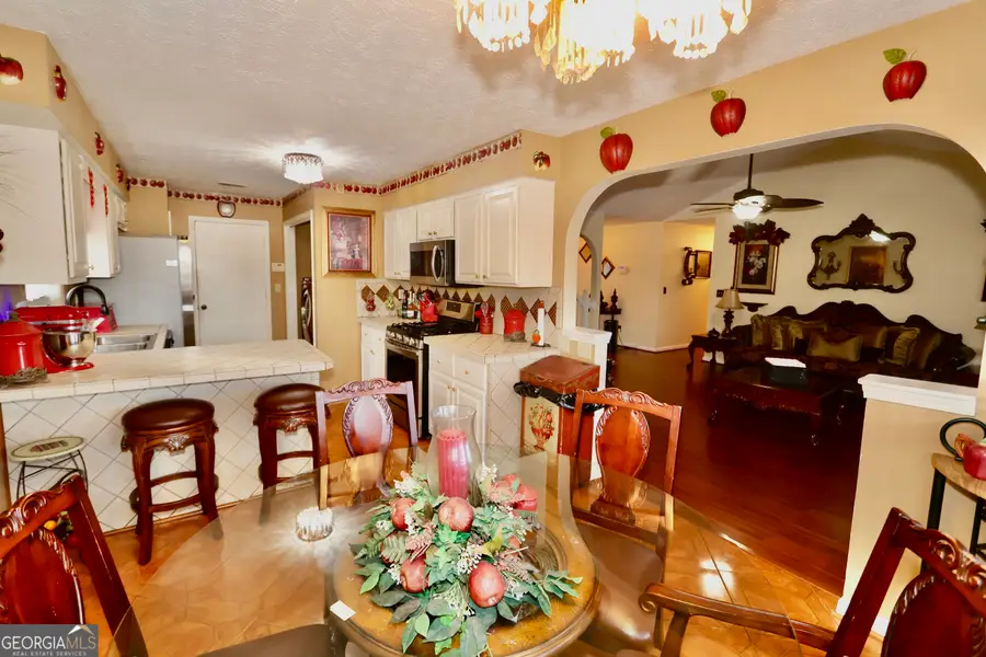 9502 Whaleys Lake Trace, Jonesboro, GA 30238 - Image #3