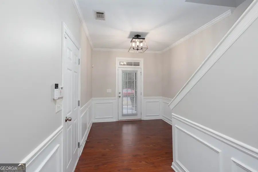 1545 Reel Lake Drive Sw #304, Atlanta, GA 30331 - Image #3