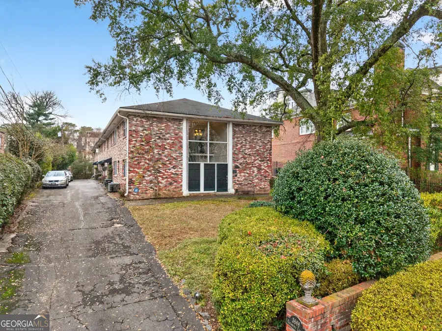 3668 Kingsboro Road Ne #9, Atlanta, GA 30319 - Image #3