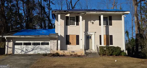 3820 Lake Drive Se, Smyrna, GA 30082