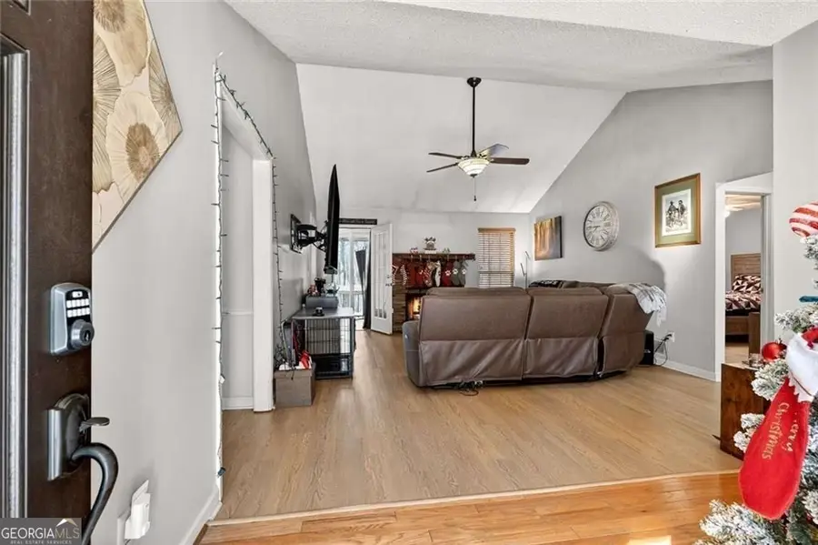 408 Strathmore Drive, Sharpsburg, GA 30277 - Image #3