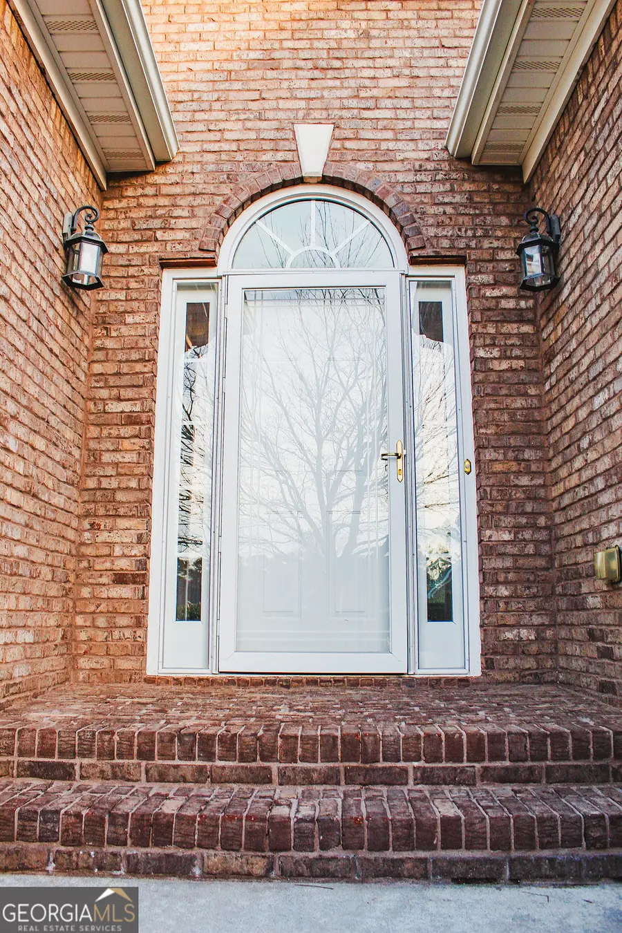 401 Myrtle Court, Loganville, GA 30052 - Image #3