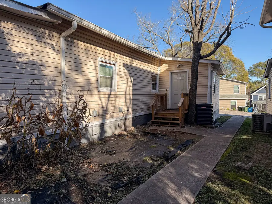 1188 SW Sims Street Sw, Atlanta, GA 30310 - Image #2