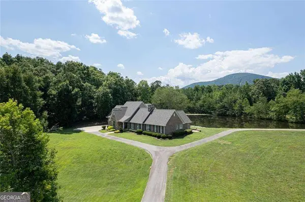 6725 Eubanks Creek Drive, Clermont, GA 30527