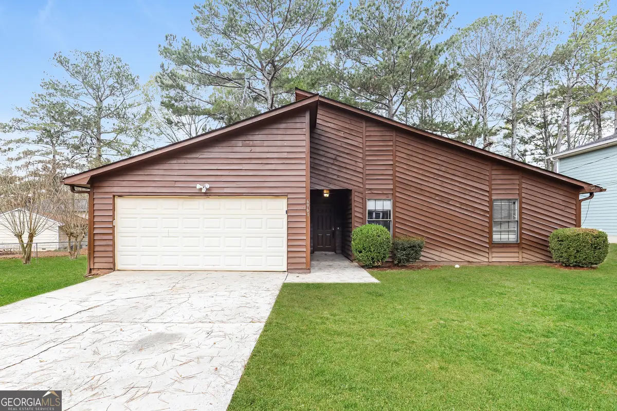 6961 Apache Lane, Riverdale, GA 30274 - Image #1