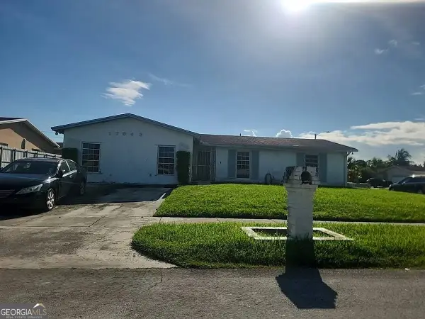 17043 SW 107th Place, Miami, FL 33157