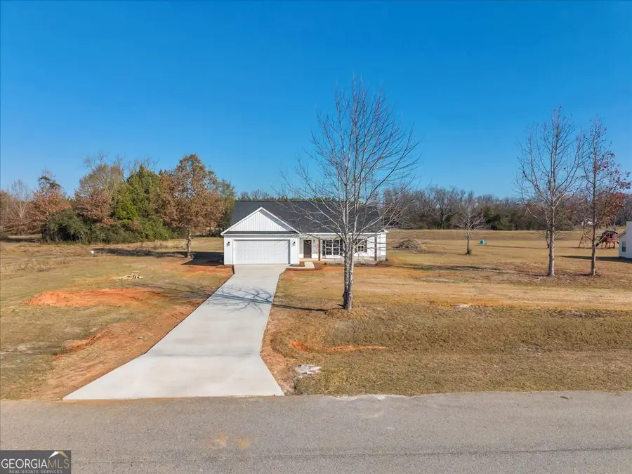 1562 Lexington Drive, Dublin, GA 31021 - Image #2