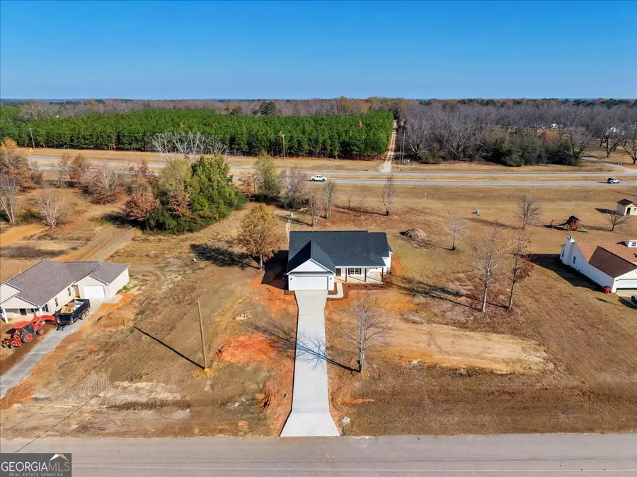 1562 Lexington Drive, Dublin, GA 31021 - Image #3