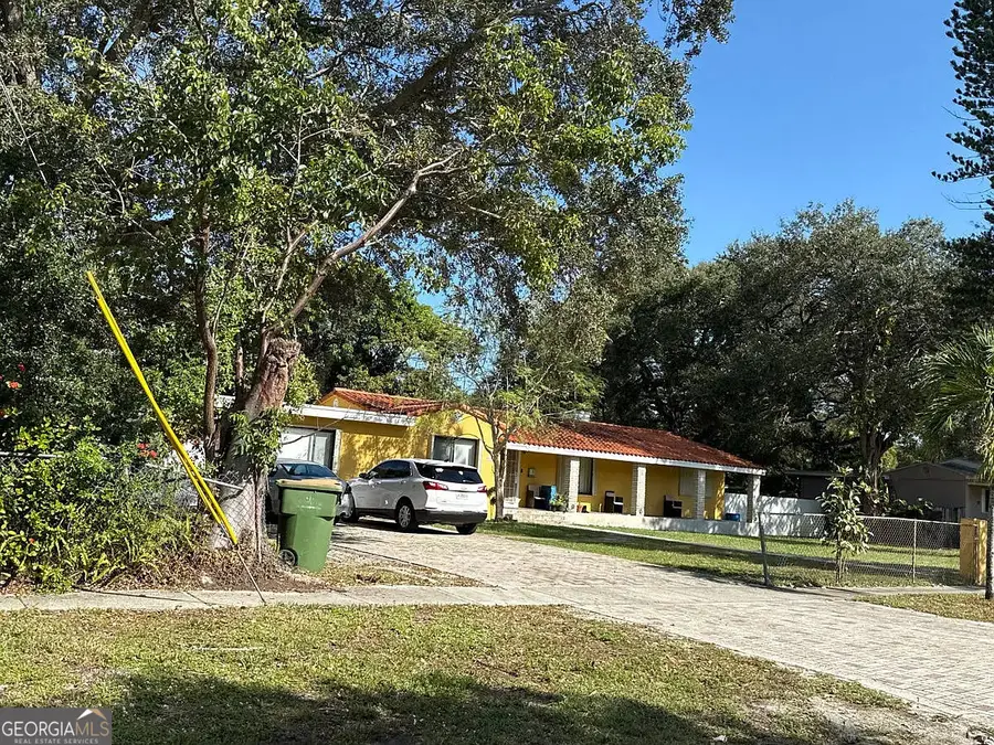 865 NE 143rd Street, North Miami, FL 33161 - Image #3