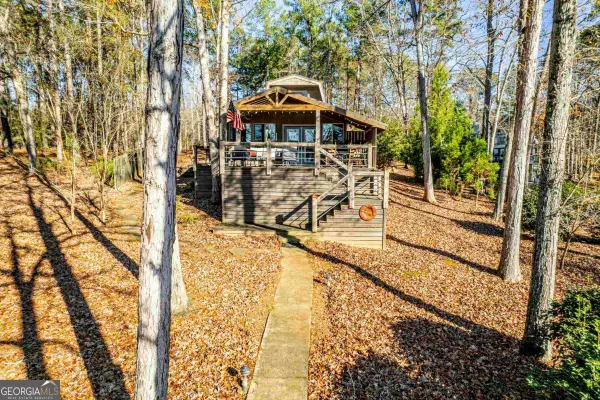 1000 Tree-a-coon Place, Greensboro, GA 30642