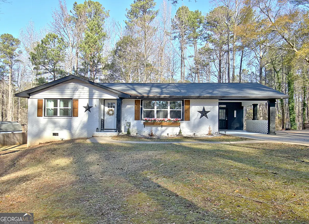 179 Lakewood Drive, Newnan, GA 30263 - #1