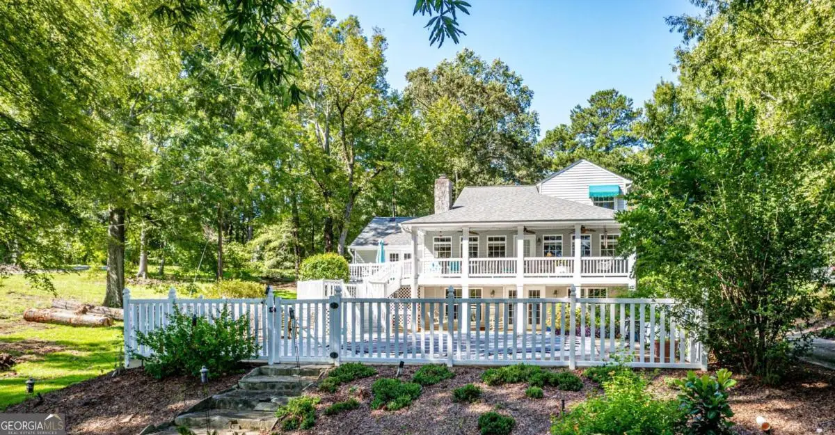 221 Commodore Dr Nw, Milledgeville, GA 31061 - Image #1