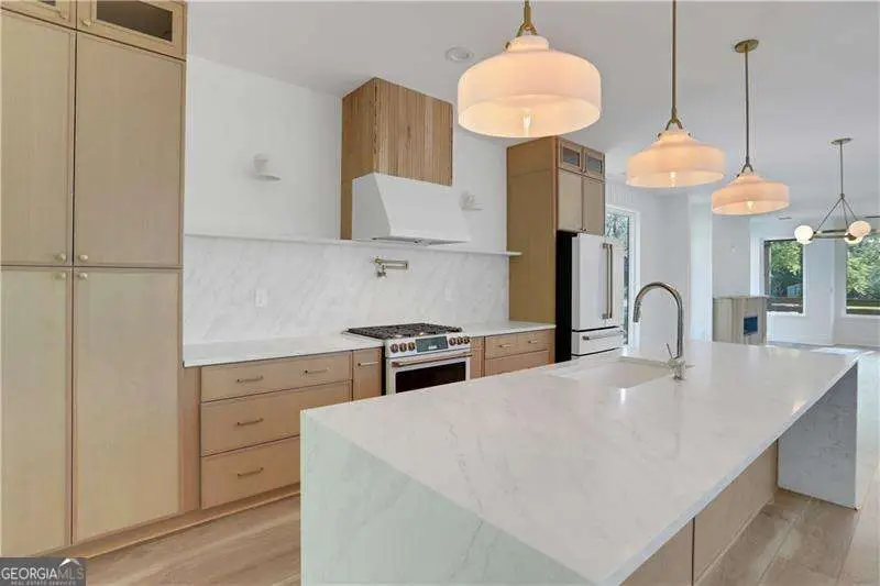 644 Glendale Road, Scottdale, GA 30079 - Image #2