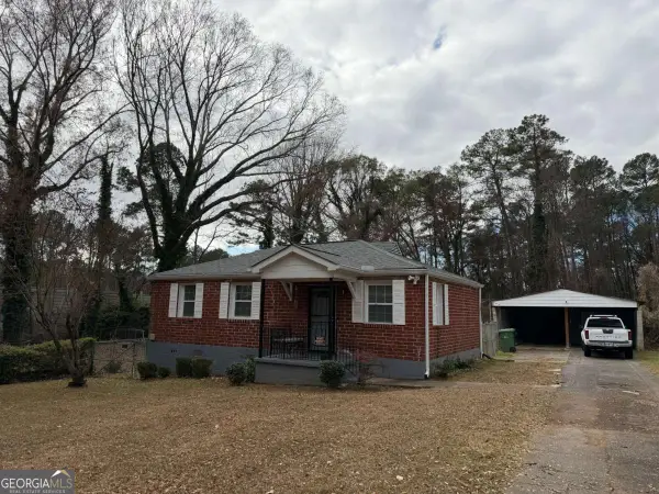 142 NW Hutton Place Nw, Atlanta, GA 30318