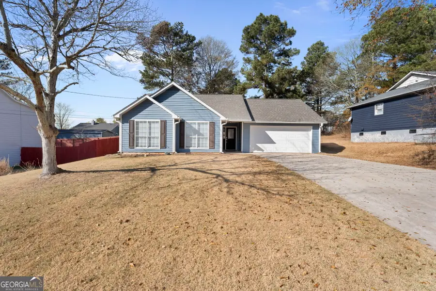 6149 Pembroke Dr, Rex, GA 30273 - Image #2