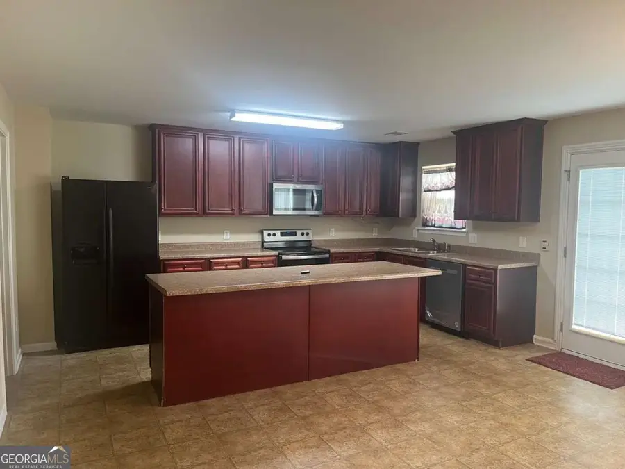 901 Broderick Circle, Warner Robins, GA 31088 - Image #3