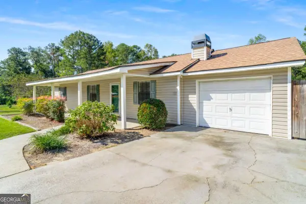 1141 Holly Hills Drive Sw, Lilburn, GA 30047