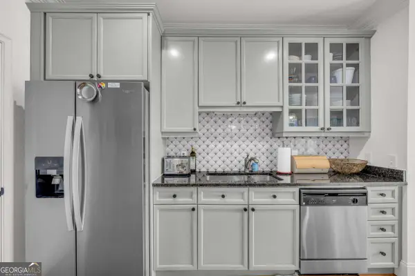 825 Highland Lane Ne #1207, Atlanta, GA 30306