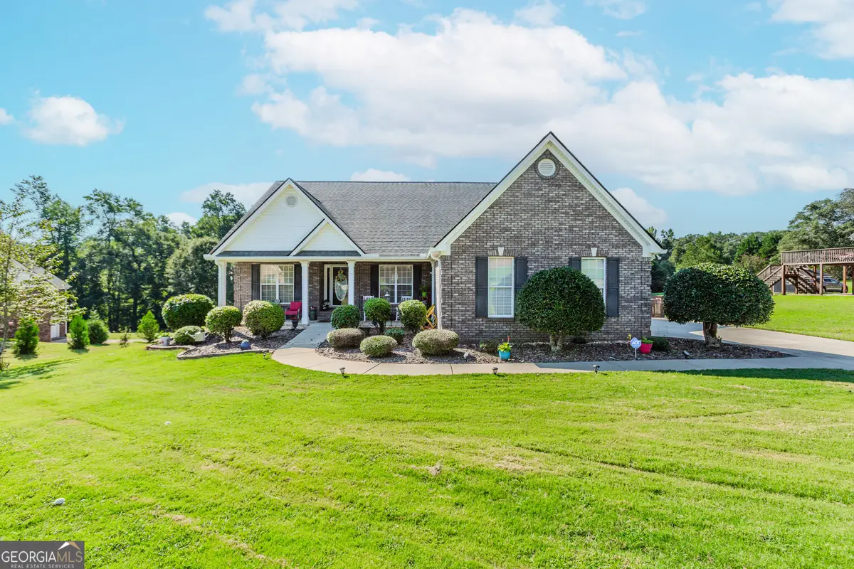 855 Crystal Meadow Drive, Winder, GA 30680 - Image #1