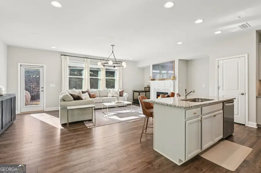 365 Hayden Circle, Woodstock, GA 30189 - Image #2