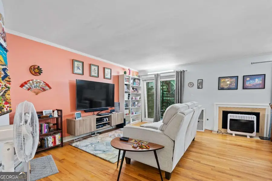 5400 Roswell Road #APT L6, Sandy Springs, GA 30342 - Image #3