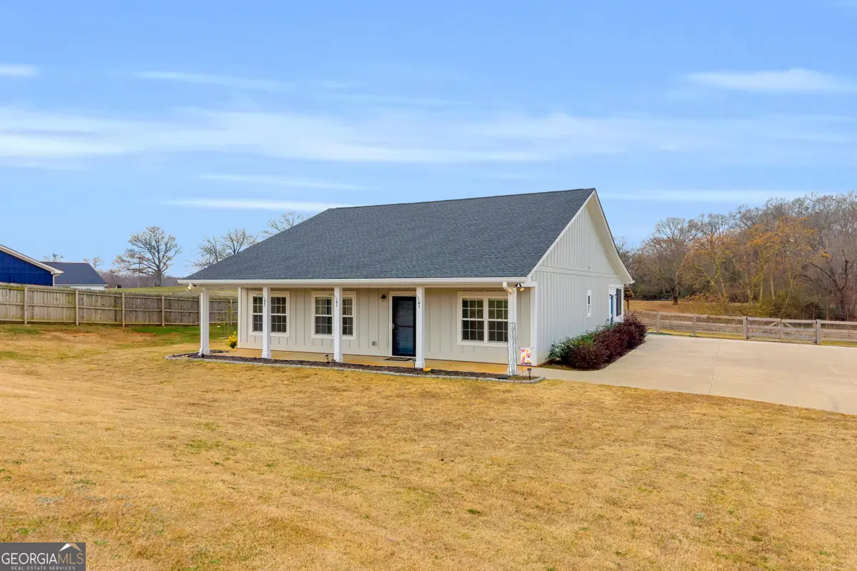 5177 Sandy Cross Road, Carnesville, GA 30521 - Image #1