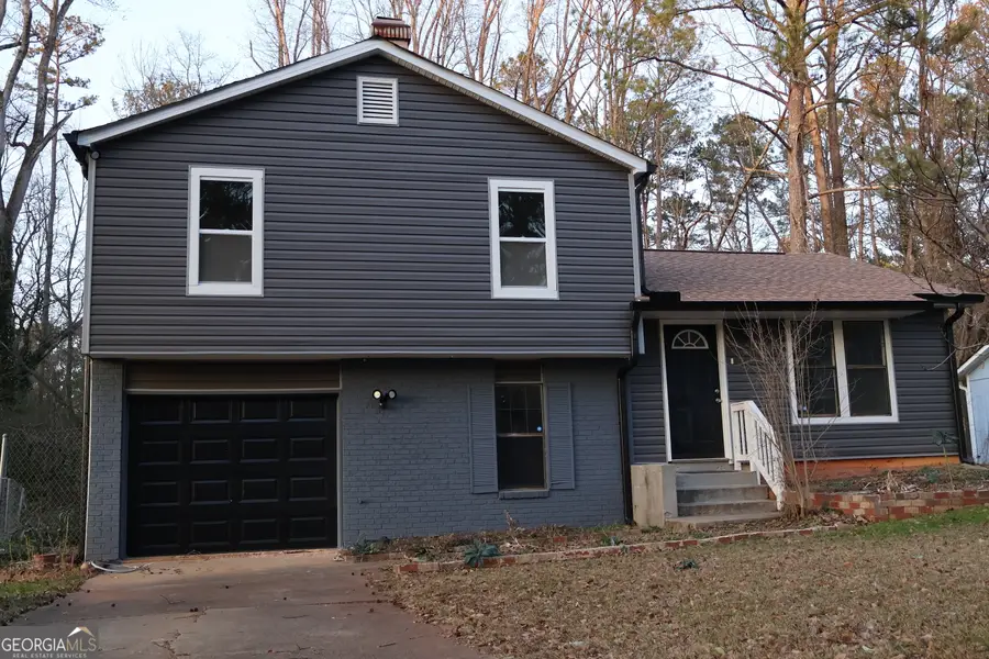 5128 Galbraith Circle, Stone Mountain, GA 30088 - Image #2