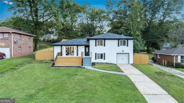 2377 Fontaine Circle, Decatur, GA 30032