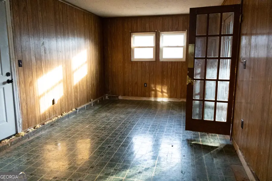 5714 Phillips Drive, Morrow, GA 30260 - Image #3