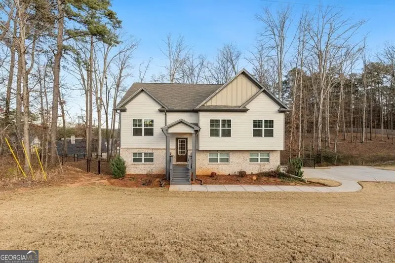 760 Mccart Road, Lawrenceville, GA 30045 - Image #1