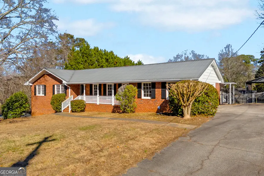 421 N 5th Avenue, Winder, GA 30680 - #3