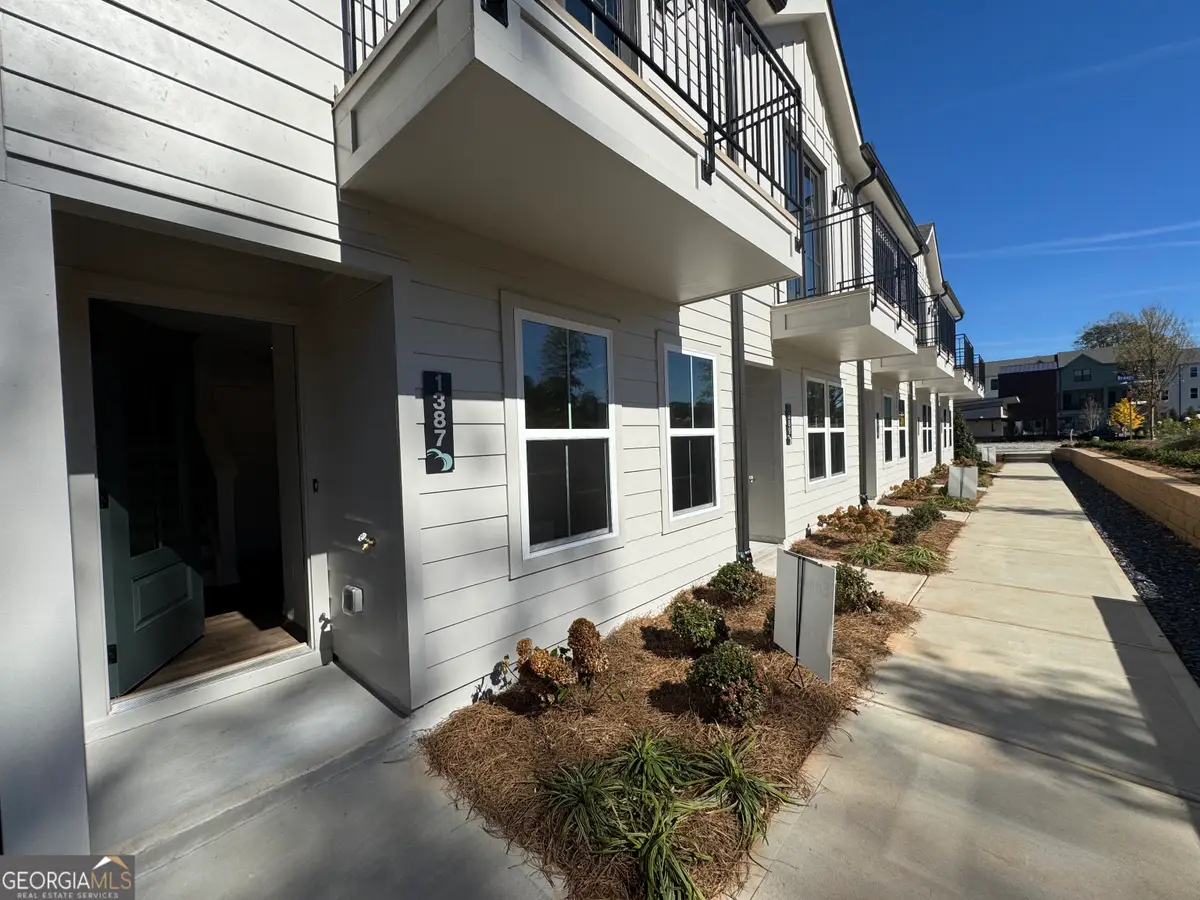 1387 Breezy Circle Se #88, Atlanta, GA 30315 - Image #1