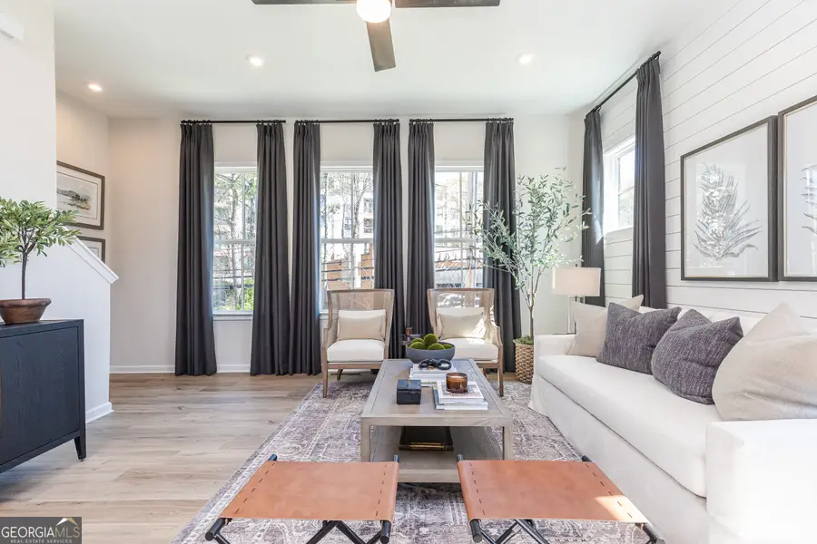 982 Bibbs Circle Nw #18, Atlanta, GA 30318 - Image #2