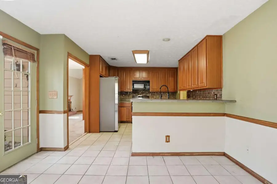 889 Lakeview Road, Grayson, GA 30017 - Image #3