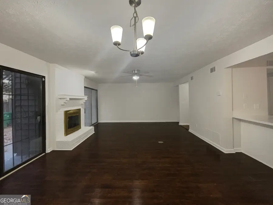 1467 Stoneleigh Circle, Stone Mountain, GA 30088 - Image #3